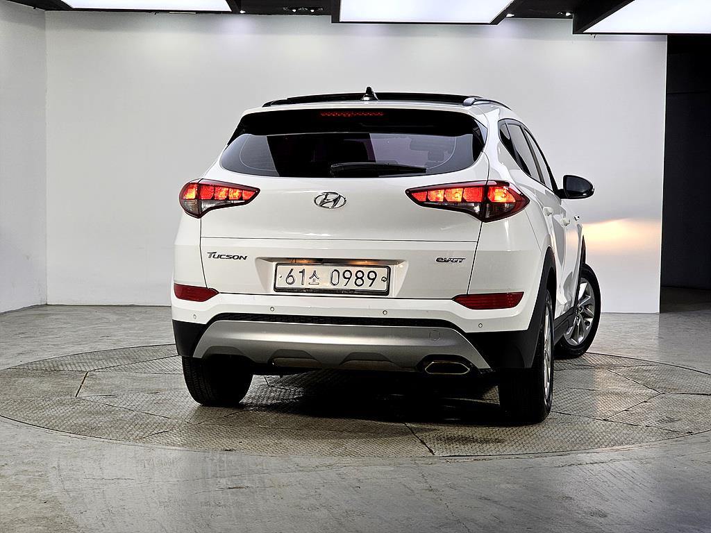 HYUNDAI Tucson - Vista 3