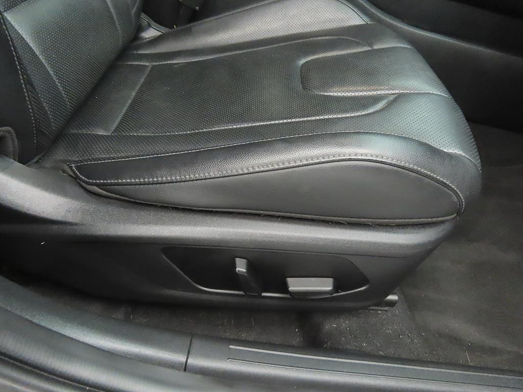 HYUNDAI Avante - Vista 12