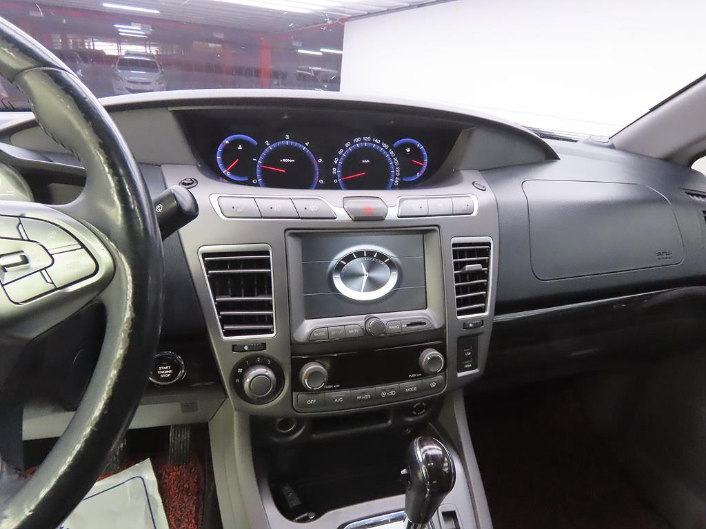 Ssangyong Korando - Vista 10