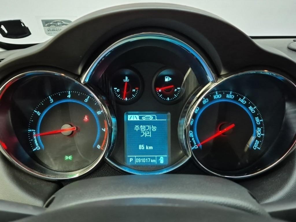 Chevrolet Cruise - Vista 6