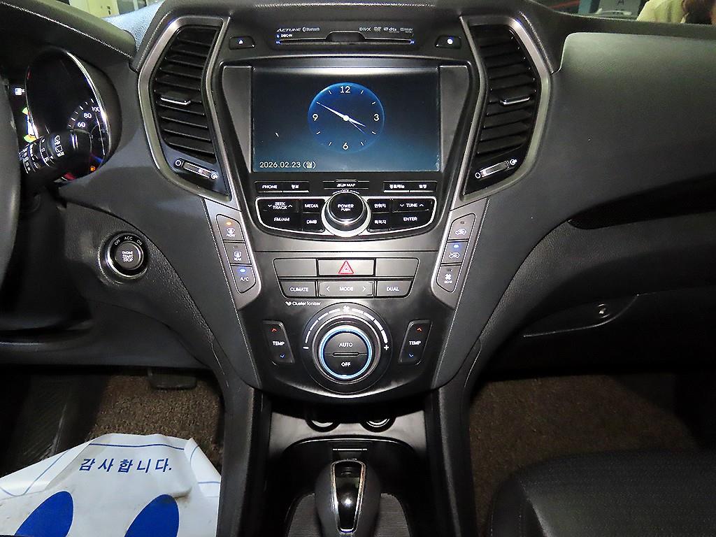 HYUNDAI Maxcruz - Vista 11