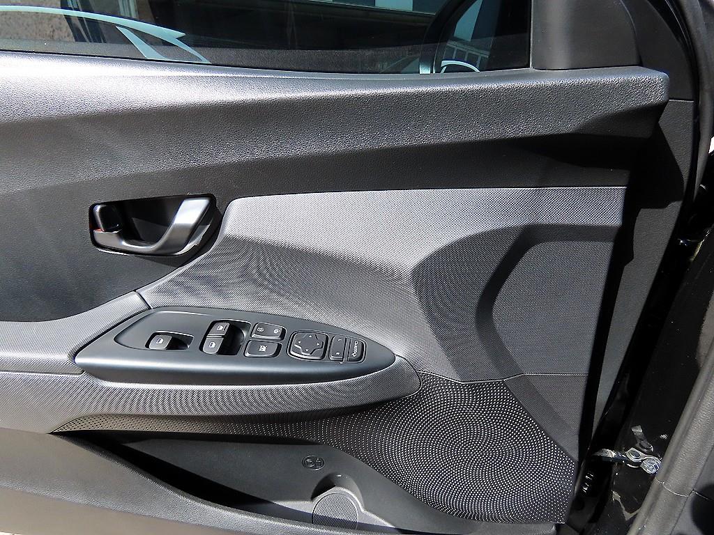 HYUNDAI Veloster - Vista 11