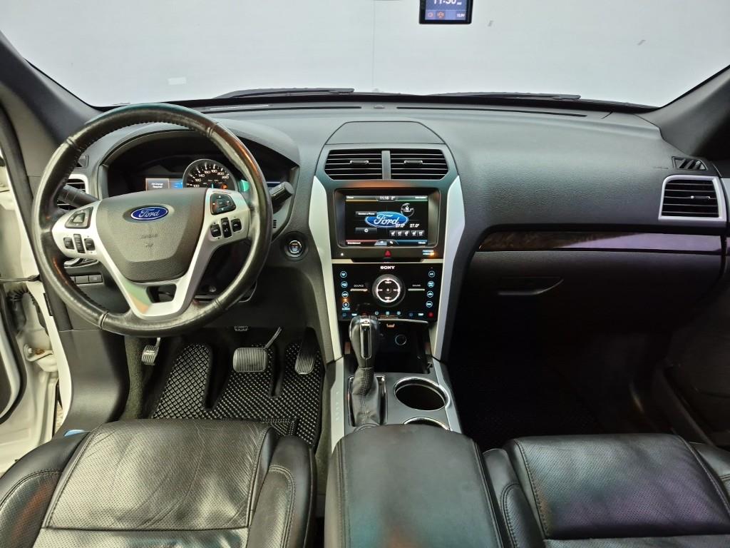 Ford Explorer - Vista 5