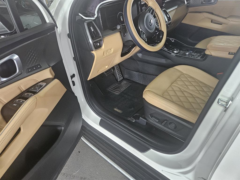 KIA Sorento - Vista 11