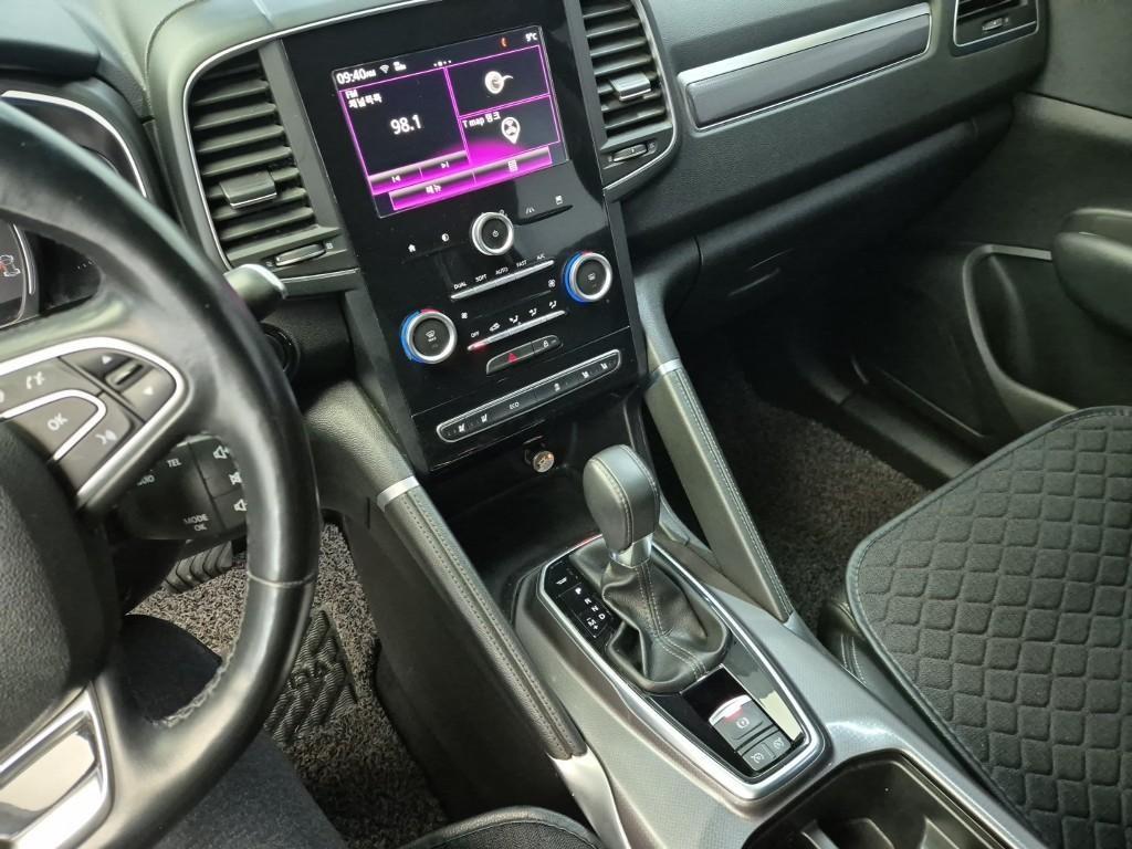 SAMSUNG QM6 - Vista 10