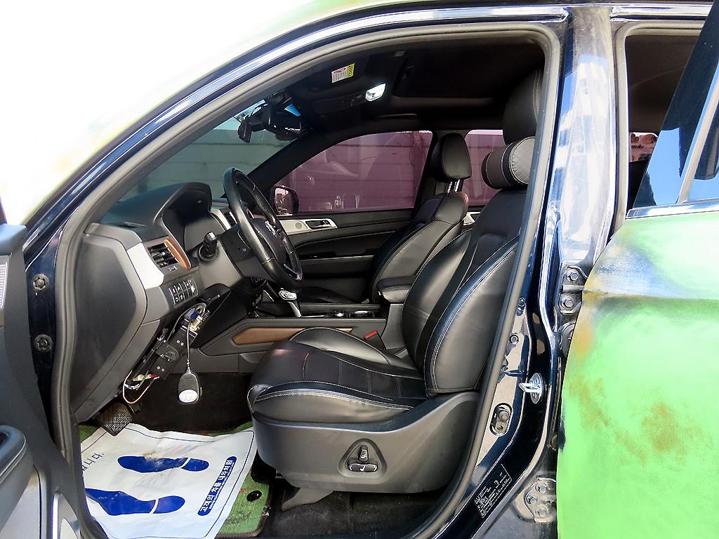 Ssangyong Rexton - Vista 5