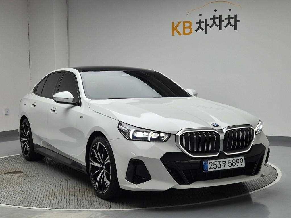 BMW 5 Series - Vista 4