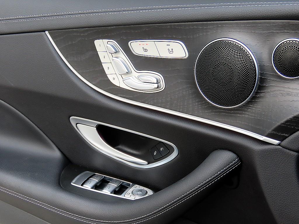 Mercedes Benz E class - Vista 12