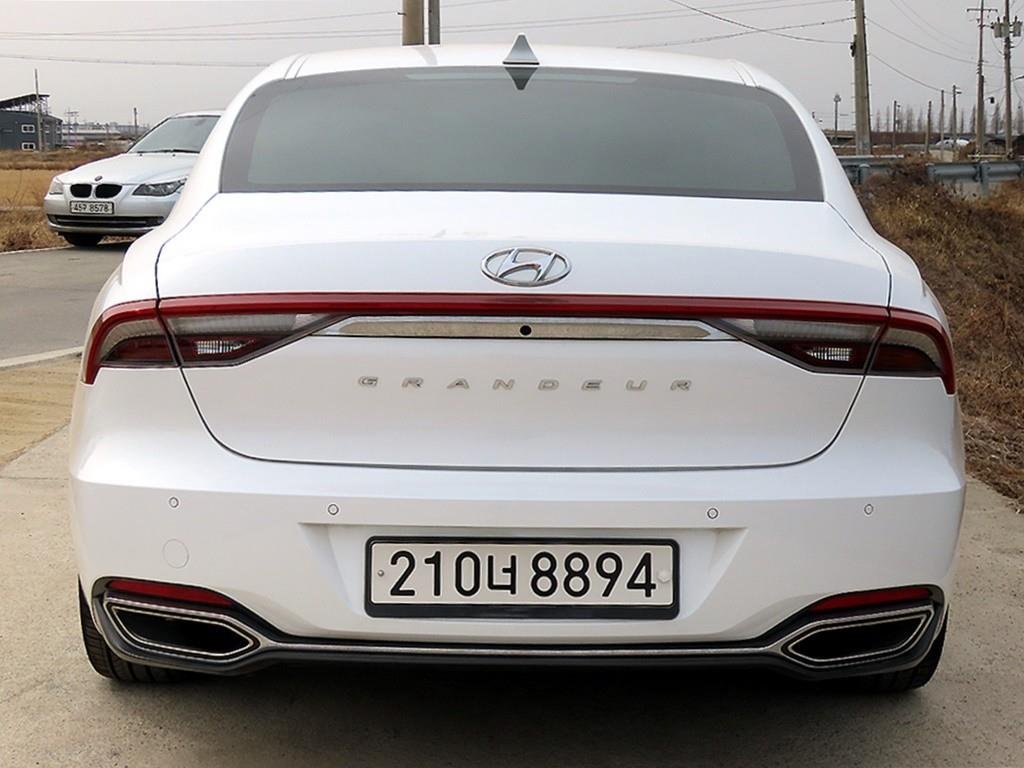 HYUNDAI Grandeur - Vista 4