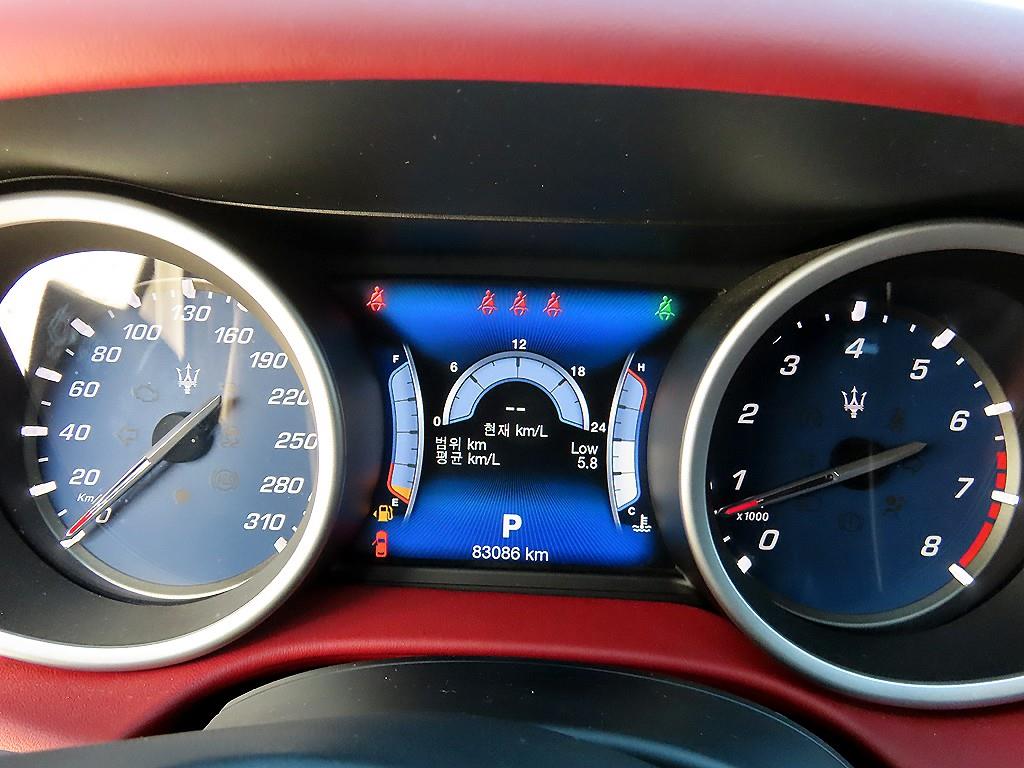 Maserati Ghibli - Vista 9