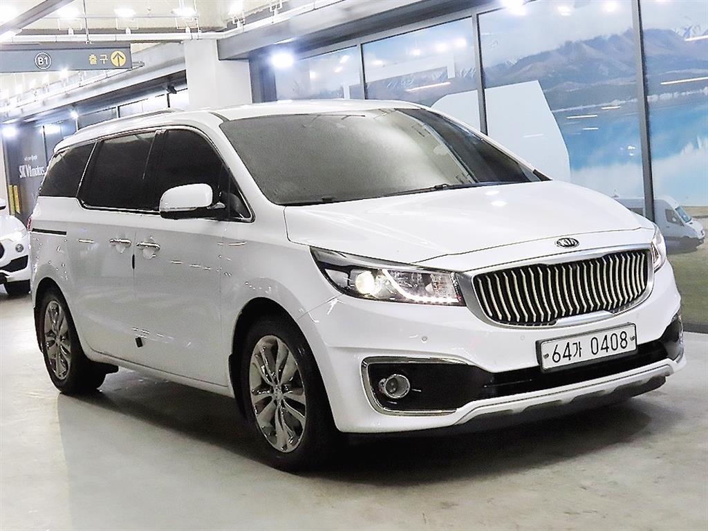 KIA Carnival 2016 Blanco - Importación desde Corea - HF Imports Iquique - Foto 1