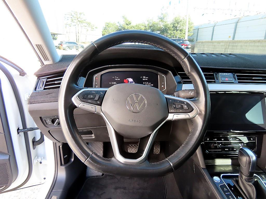 Volkswagen Passat - Vista 8