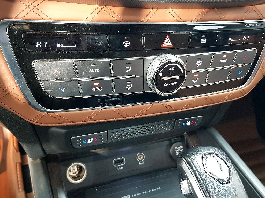 Ssangyong Rexton - Vista 11