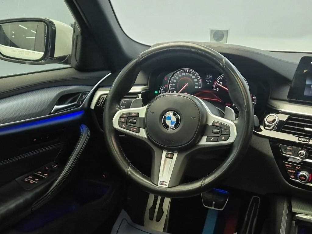 BMW 5 Series - Vista 9