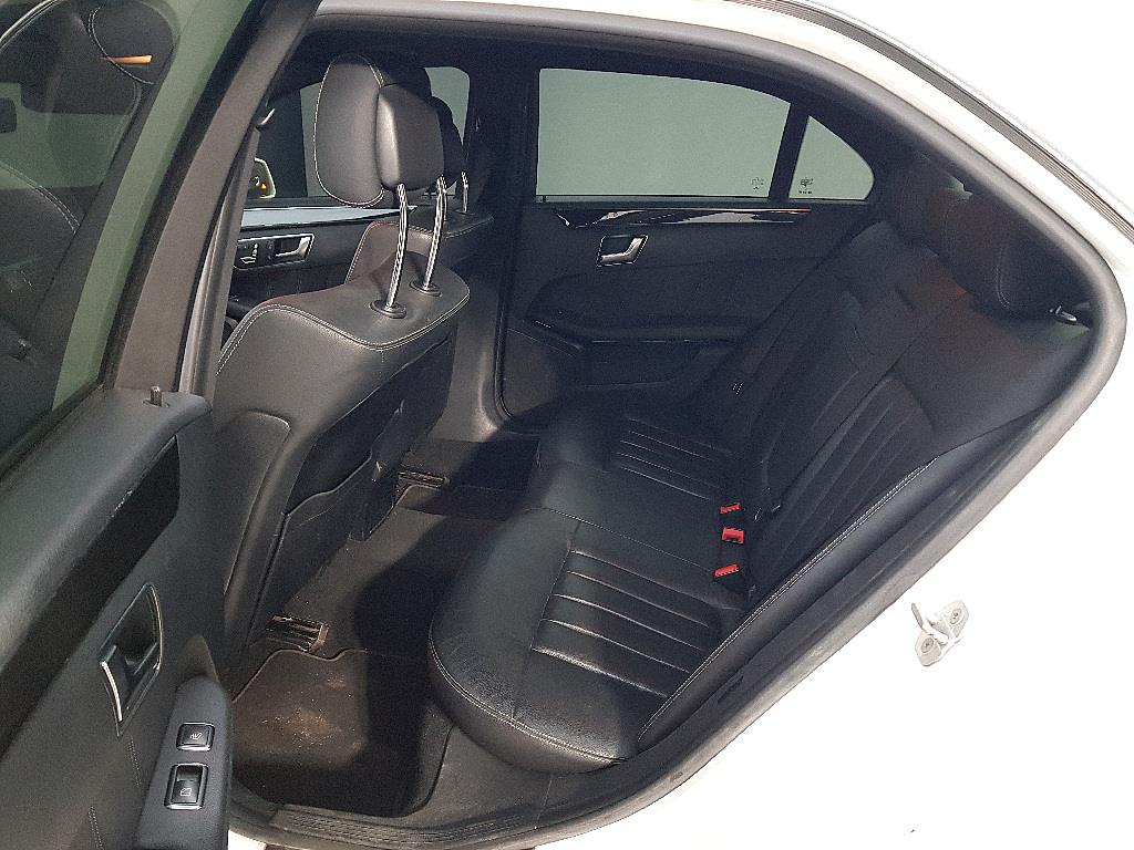 Mercedes Benz E class - Vista 9