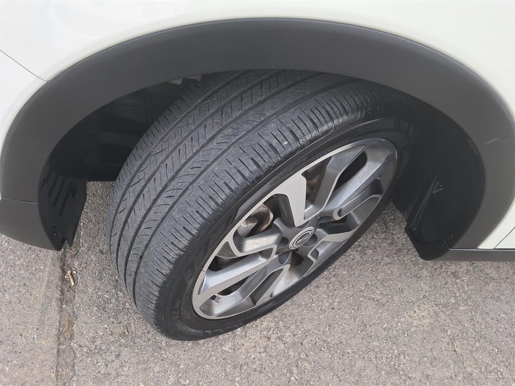 Ssangyong Tivoli 2016 Blanco - Importación desde Corea - HF Imports Iquique - Foto 19