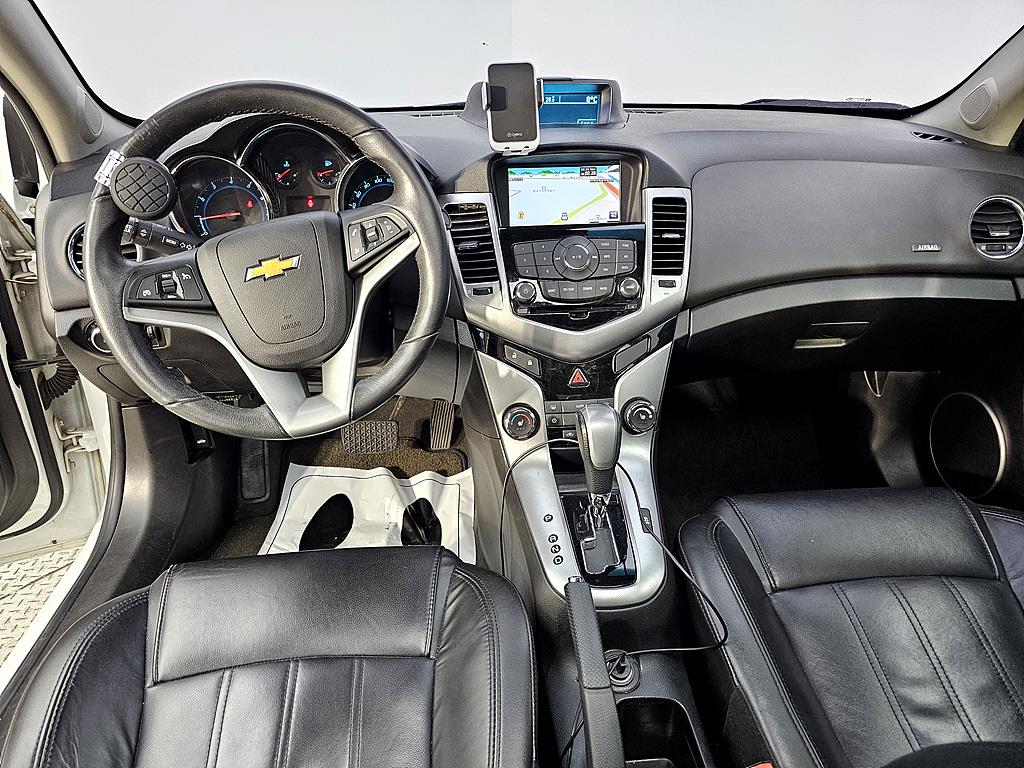 Chevrolet Cruise - Vista 5