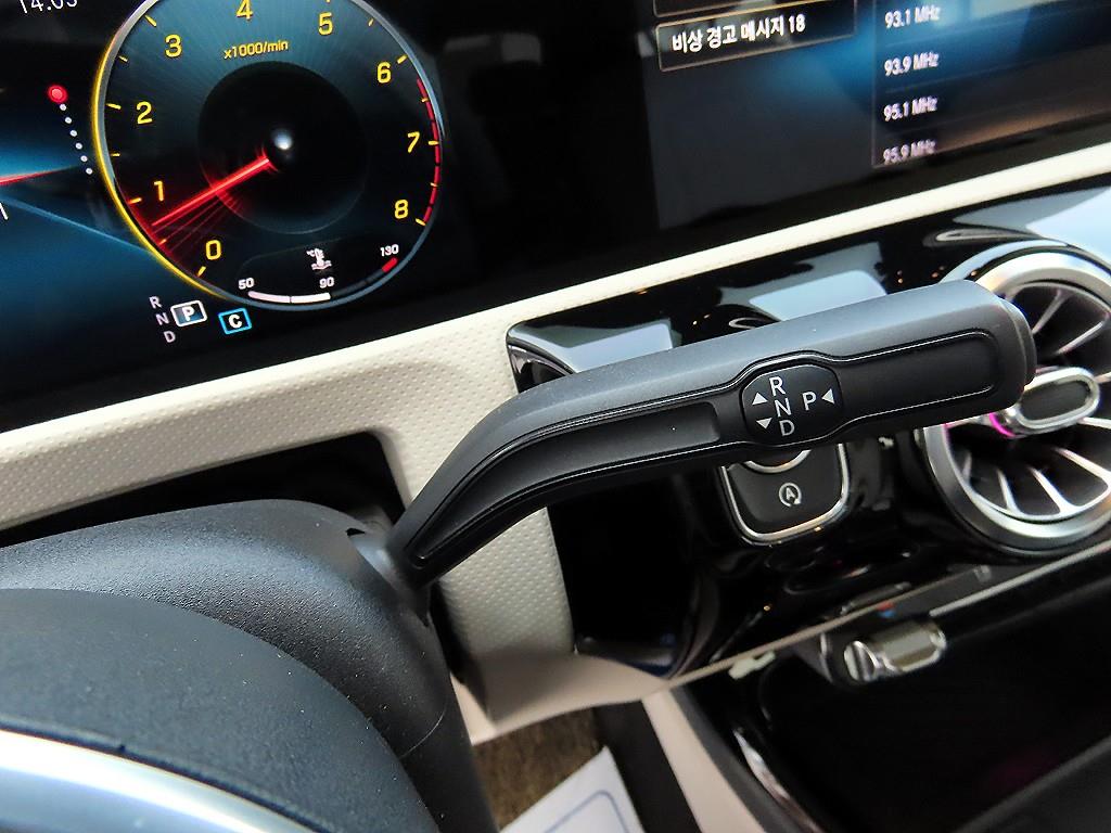 Mercedes Benz A Class - Vista 10