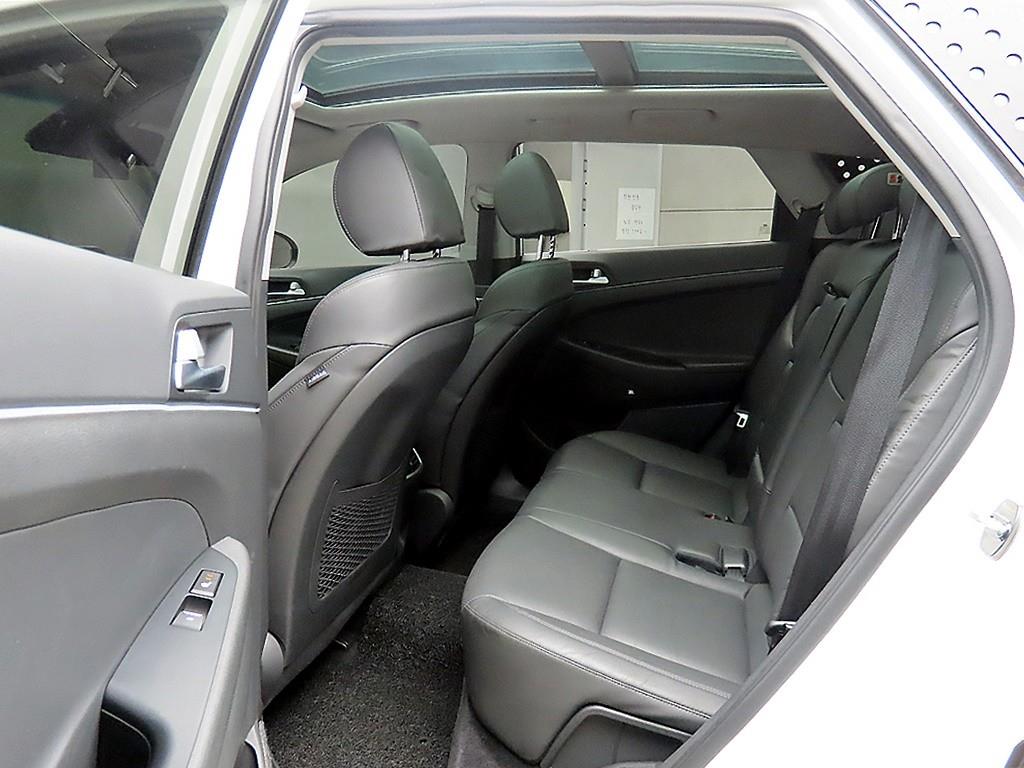 HYUNDAI Tucson - Vista 6