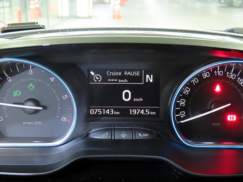 Peugeot 2008 - Vista 9