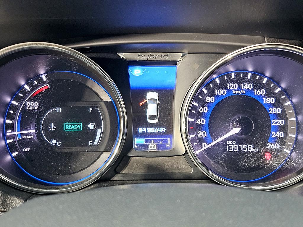 HYUNDAI Sonata - Vista 7