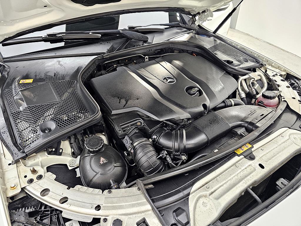 Mercedes Benz C Class - Vista 6