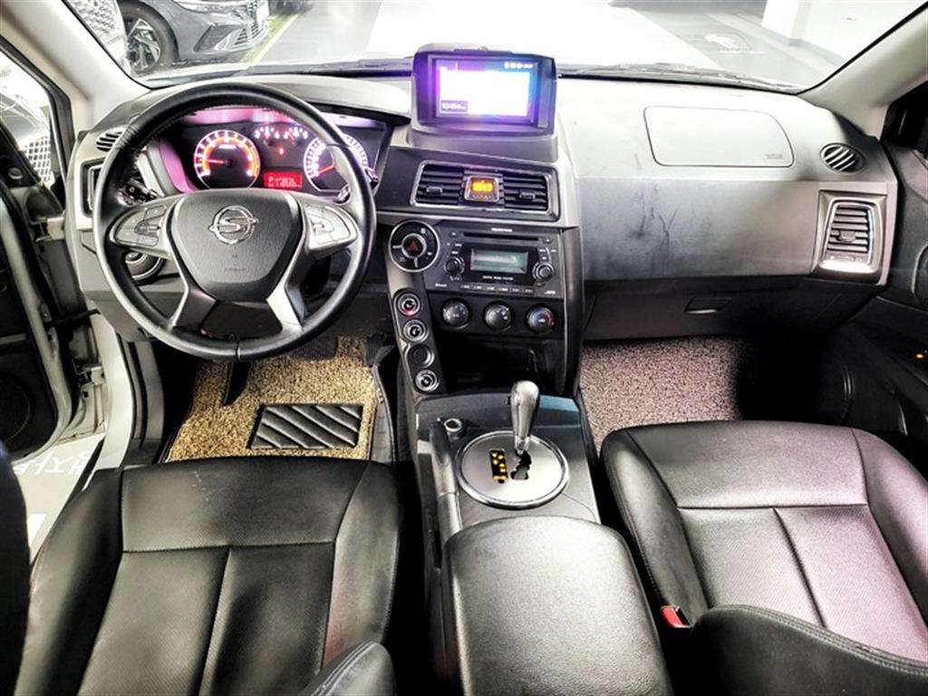 Ssangyong Korando - Vista 11