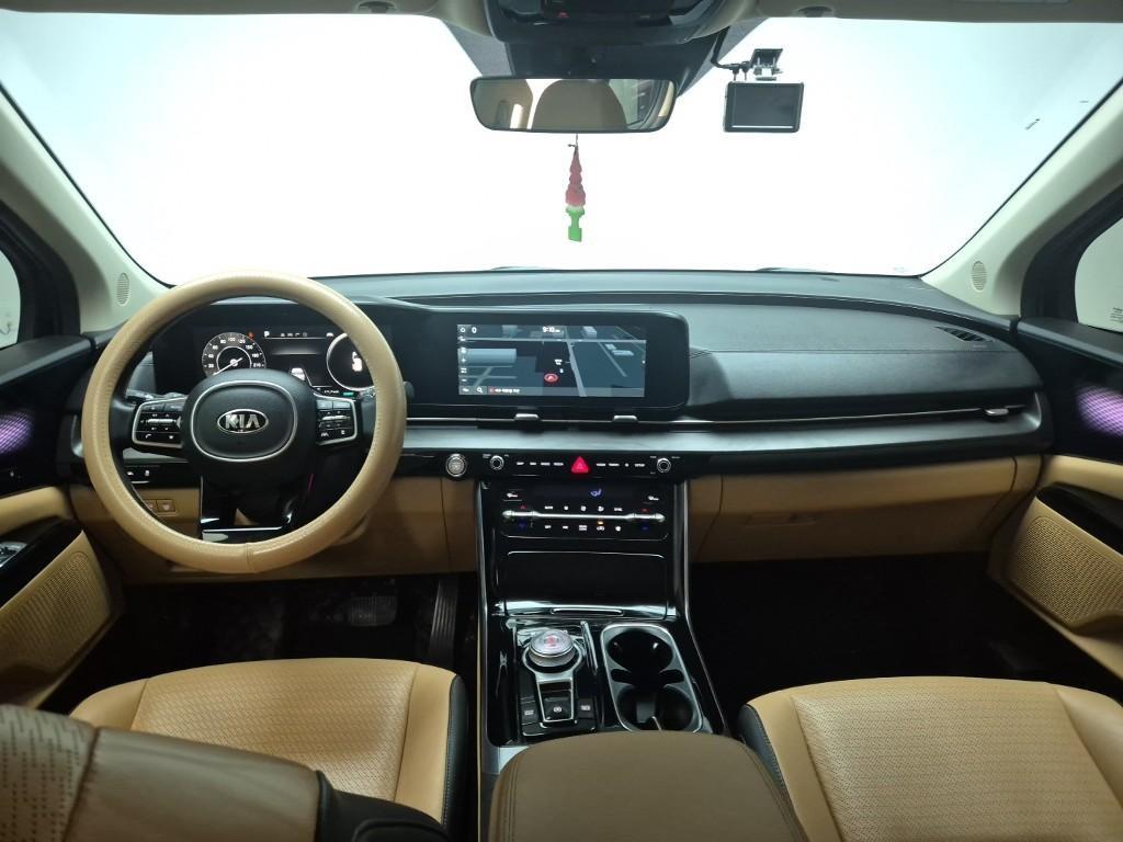 KIA Carnival - Vista 7