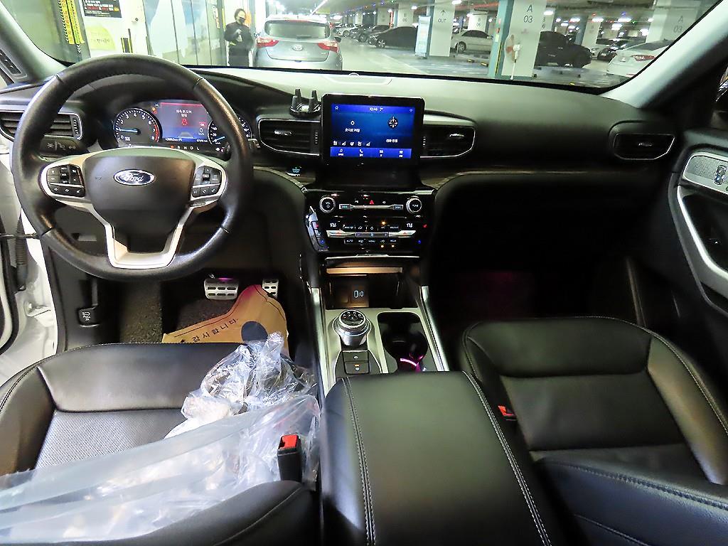 Ford Explorer - Vista 10