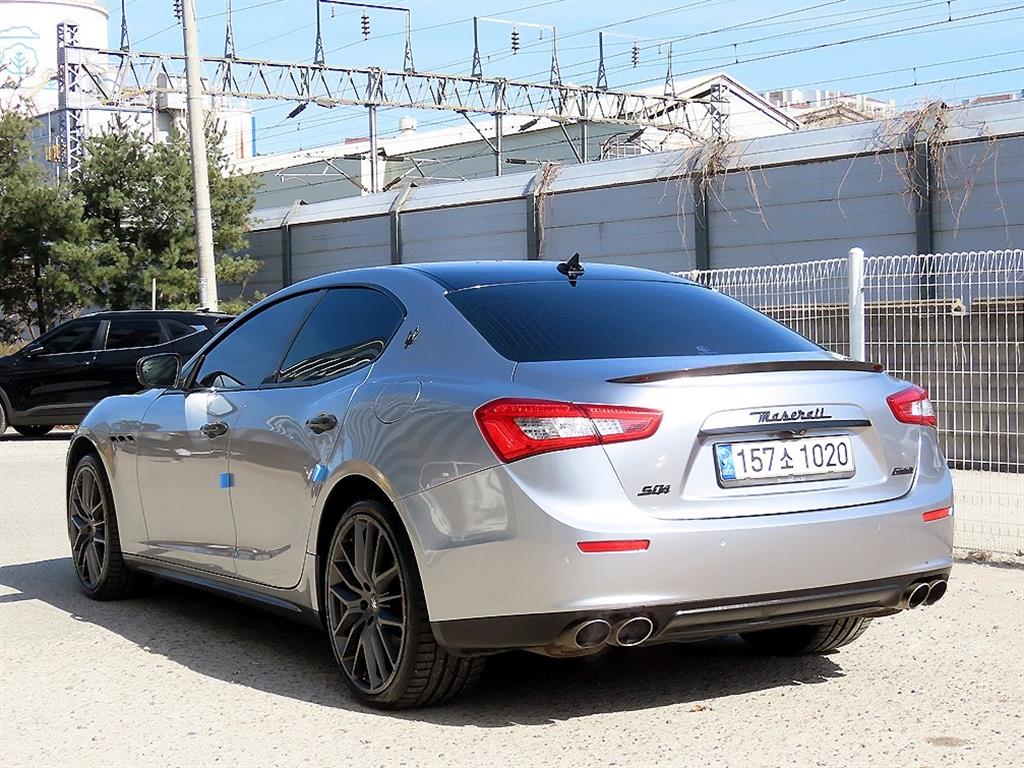 Maserati Ghibli - Vista 3