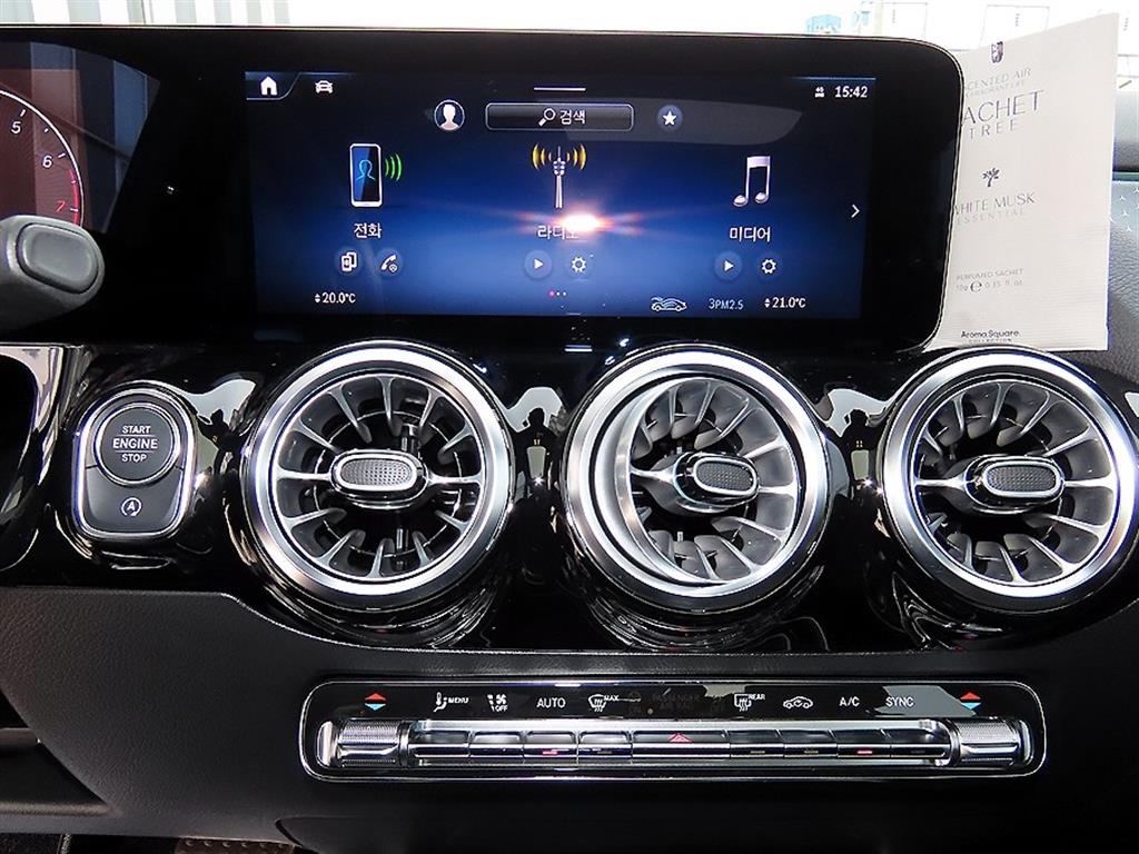 Mercedes Benz GLA Class 2024 Blanco - Importación desde Corea - HF Imports Iquique - Foto 14