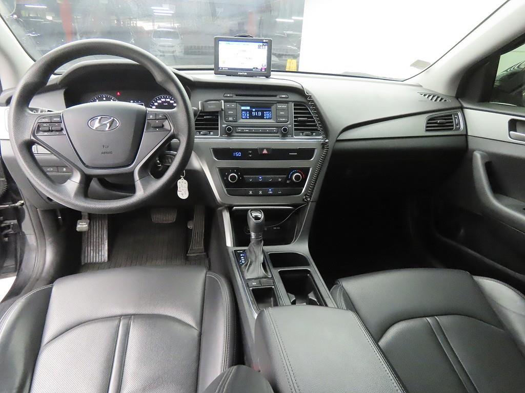 HYUNDAI Sonata - Vista 7