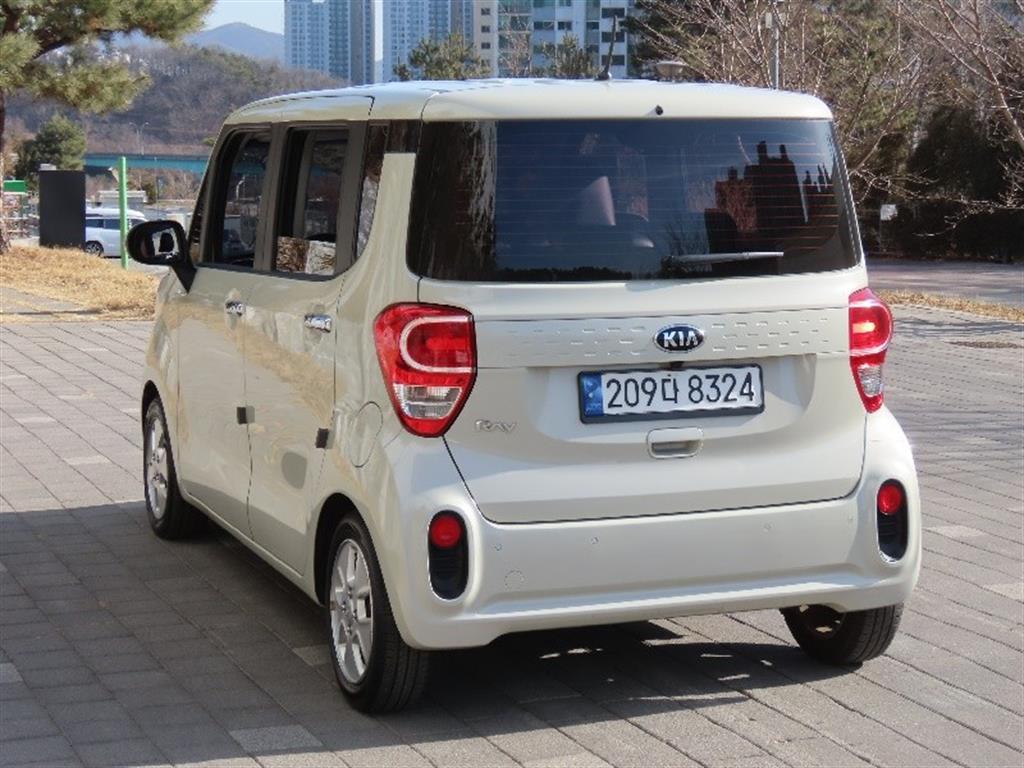 KIA Ray - Vista 7