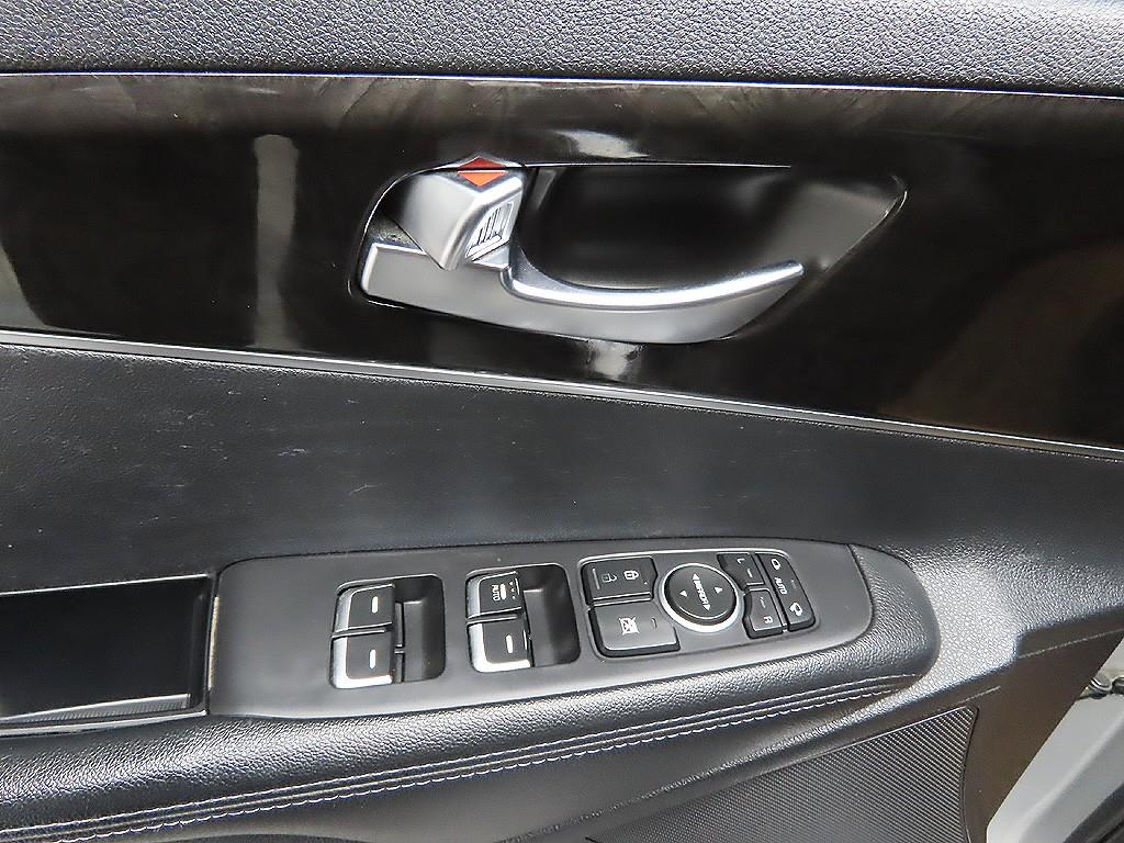 KIA Sorento 2015 Plateado - Importación desde Corea - HF Imports Iquique - Foto 12