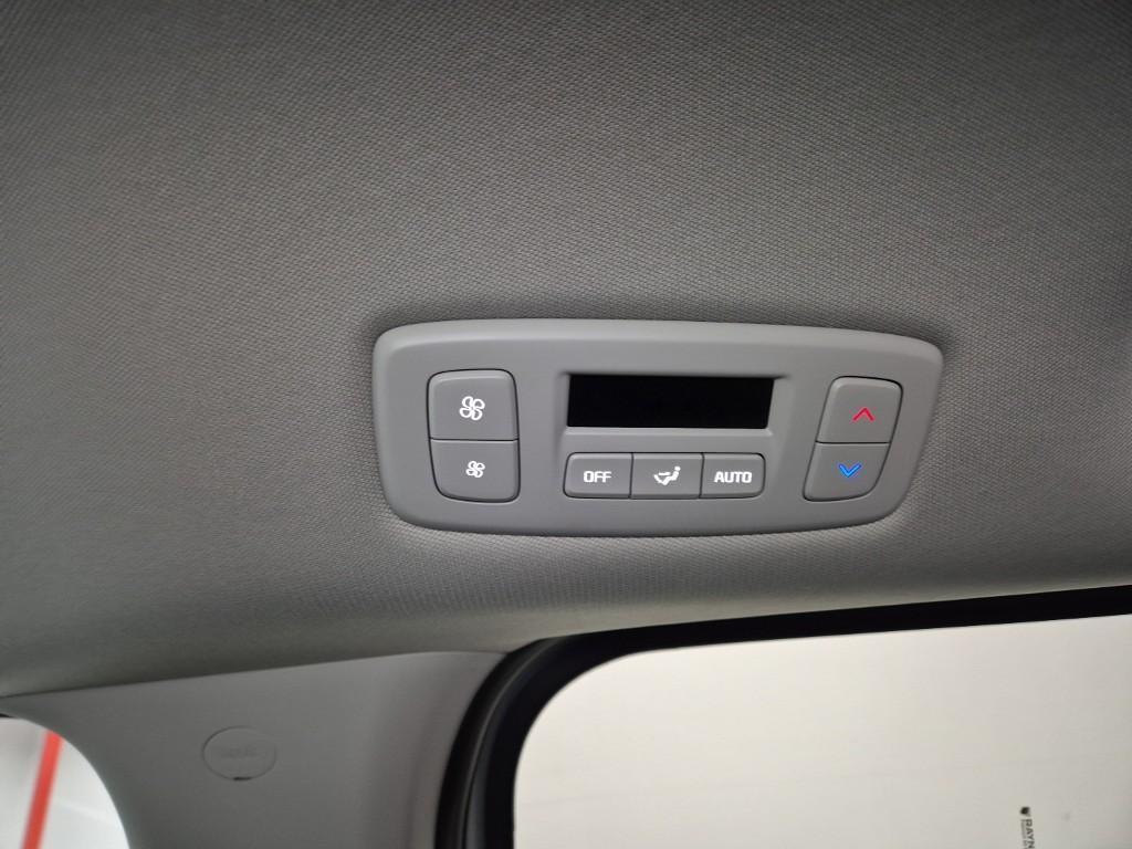 KIA Carnival - Vista 8