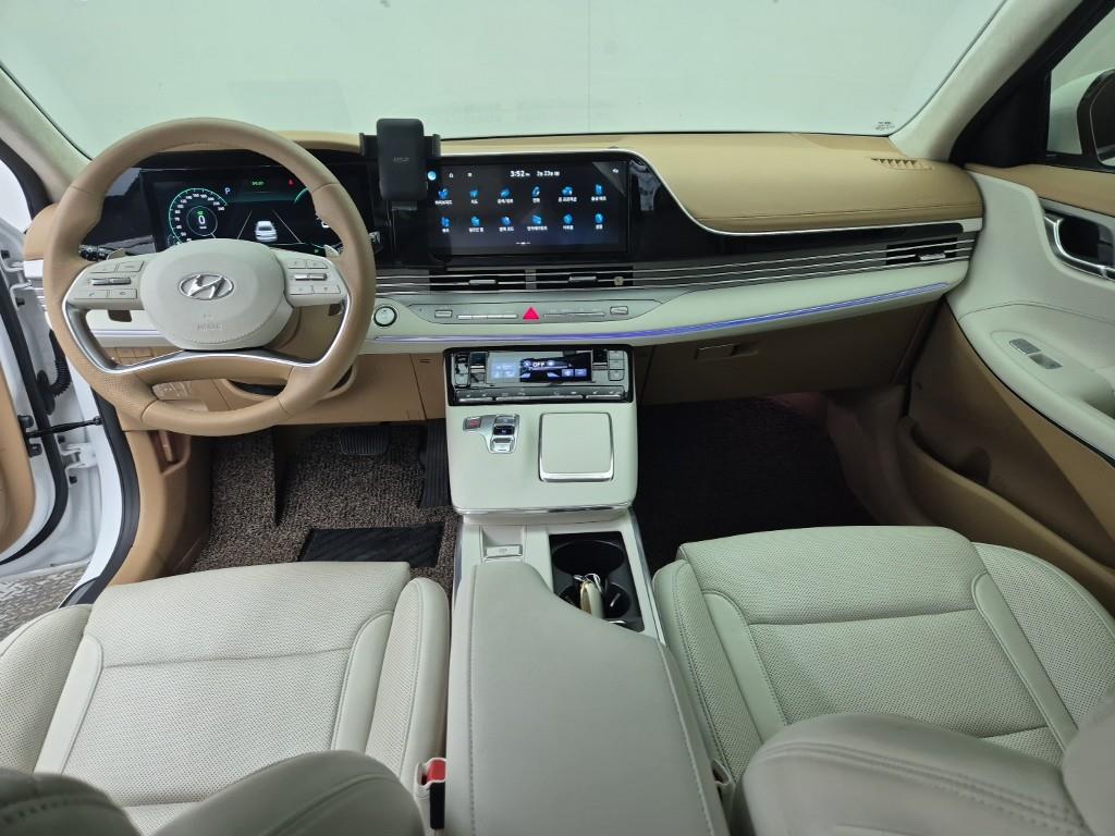 HYUNDAI Grandeur - Vista 5