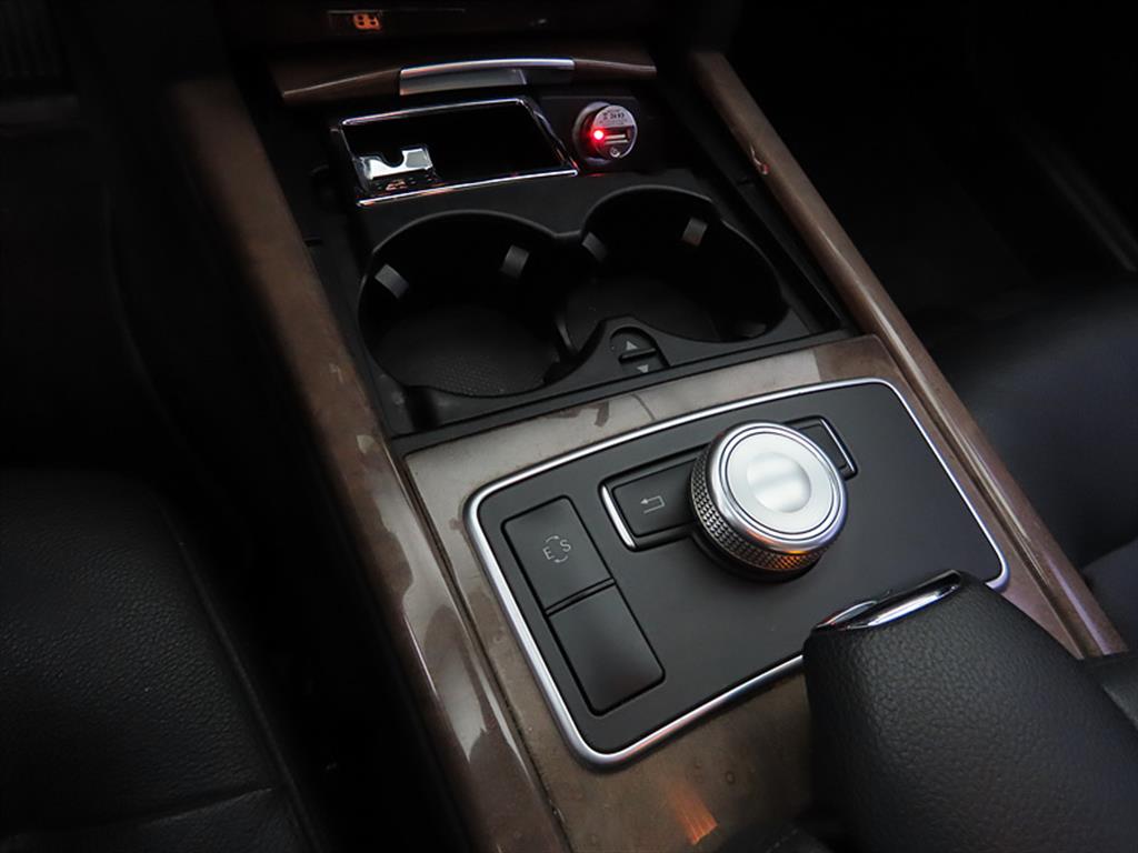 Mercedes Benz E class - Vista 10