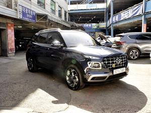 HYUNDAI Venue - Vista 4