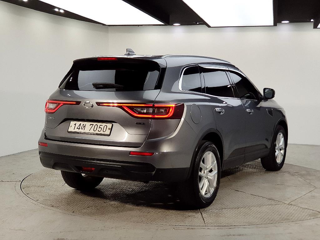 SAMSUNG QM6 - Vista 4