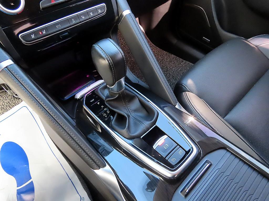 SAMSUNG QM6 - Vista 10