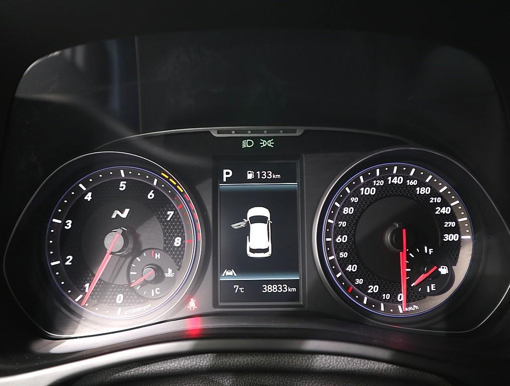 HYUNDAI Veloster - Vista 7