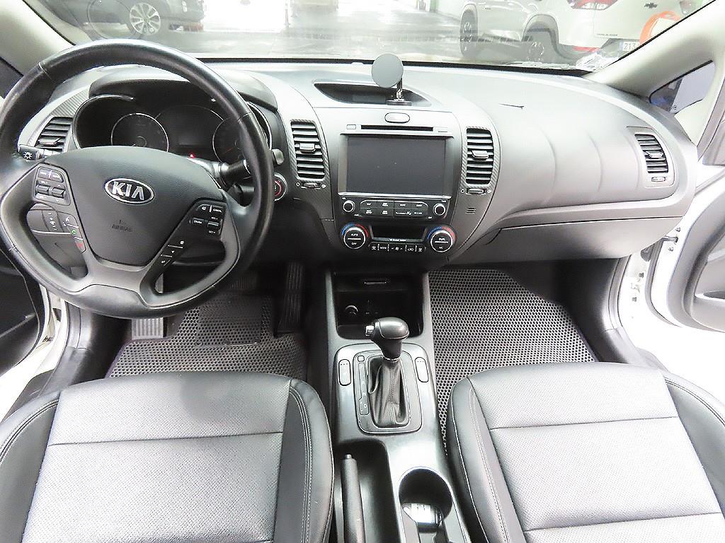 KIA K3 2014 Blanco - Importación desde Corea - HF Imports Iquique - Foto 9