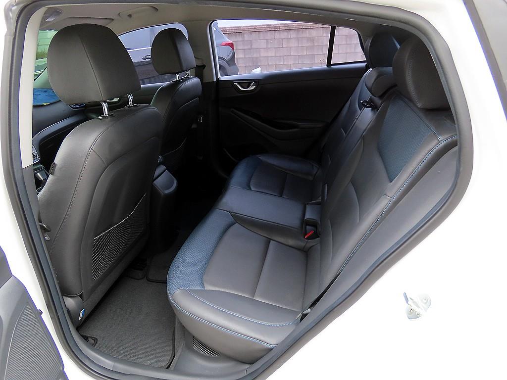 HYUNDAI Ioniq - Vista 6