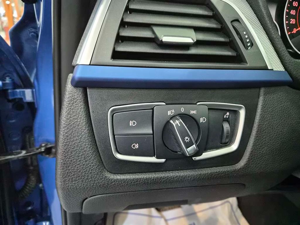 BMW 3 series 2017 Azul - Importación desde Corea - HF Imports Iquique - Foto 13