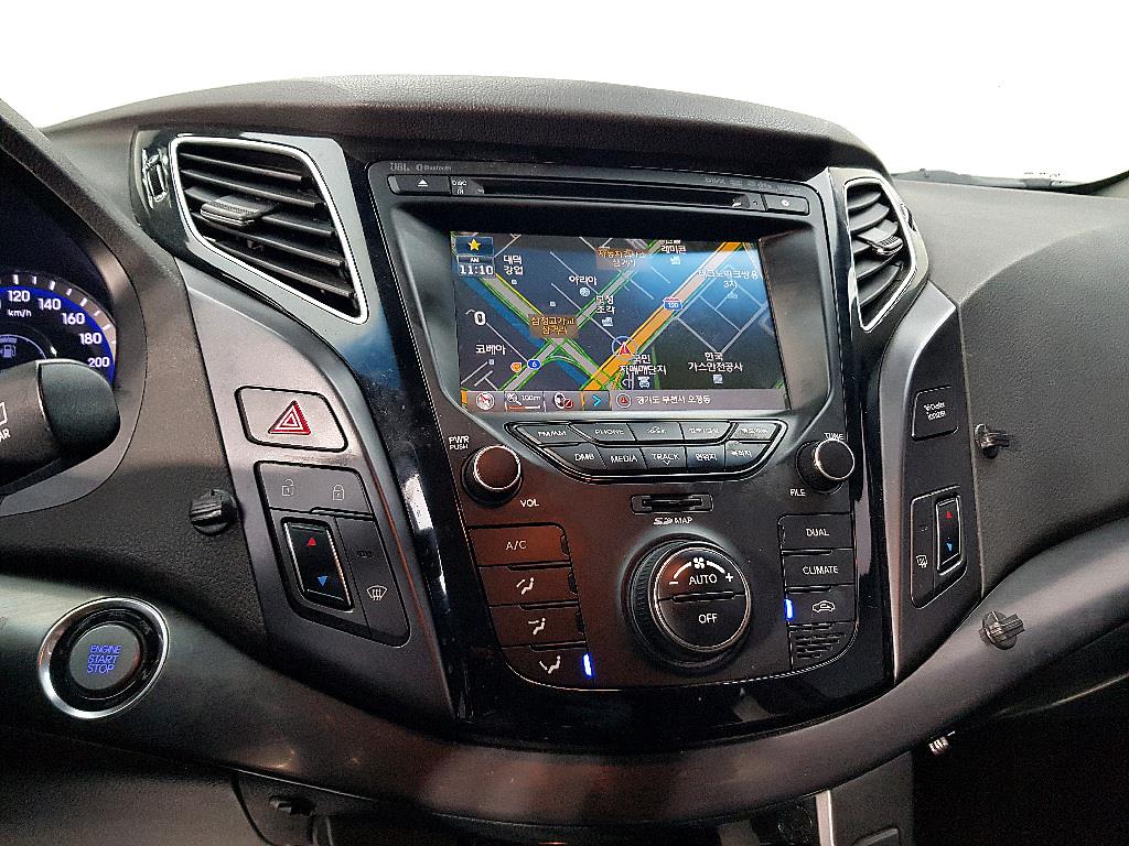 HYUNDAI i40 - Vista 12