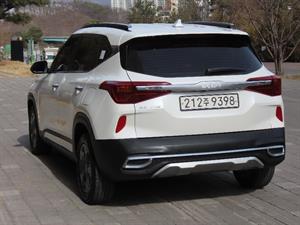 KIA Seltos - Vista 8