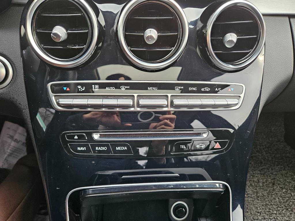 Mercedes Benz C Class 2018 Plateado - Importación desde Corea - HF Imports Iquique - Foto 15