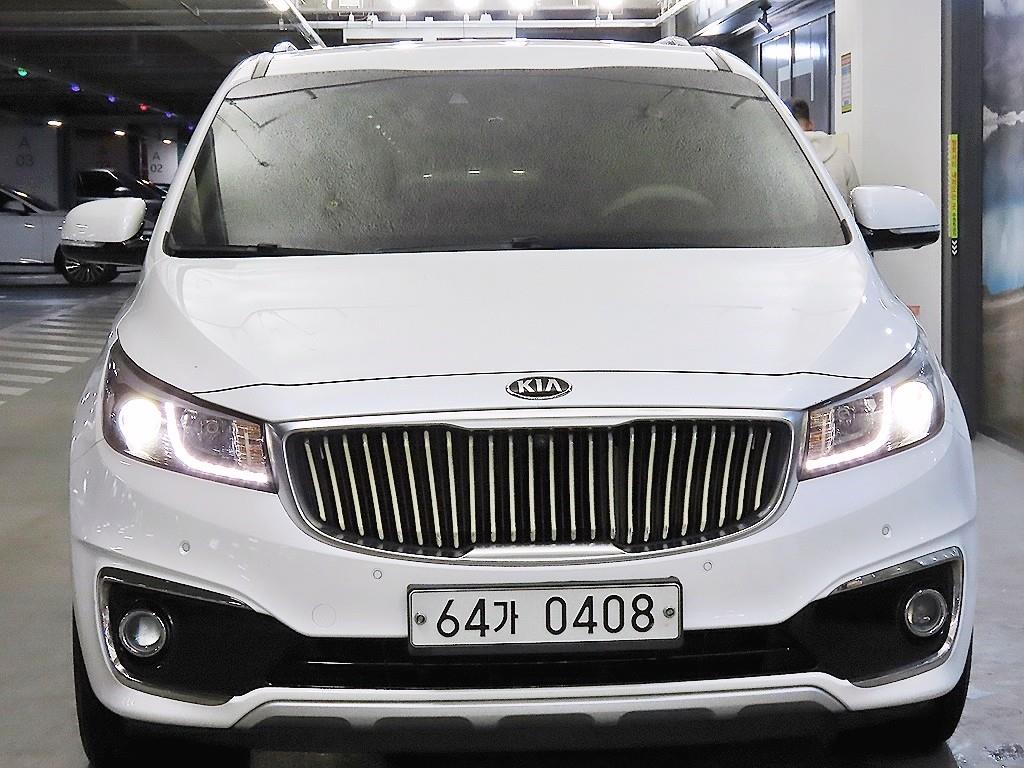 KIA Carnival - Vista 2