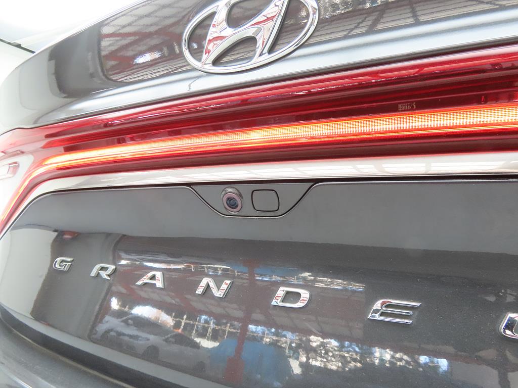 HYUNDAI Grandeur 2018 Gris - Importación desde Corea - HF Imports Iquique - Foto 15