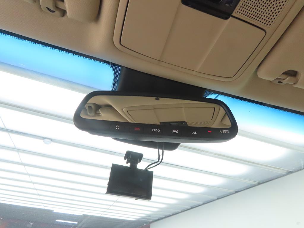 HYUNDAI Grandeur - Vista 12